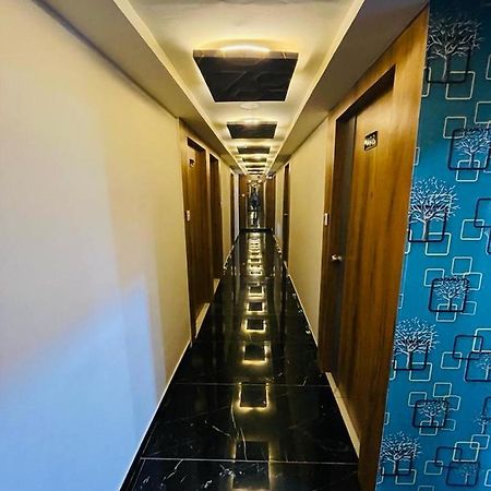 Hotel Lemon Gota Ahmedabad Luaran gambar