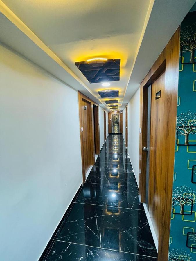 Hotel Lemon Gota Ahmedabad Luaran gambar