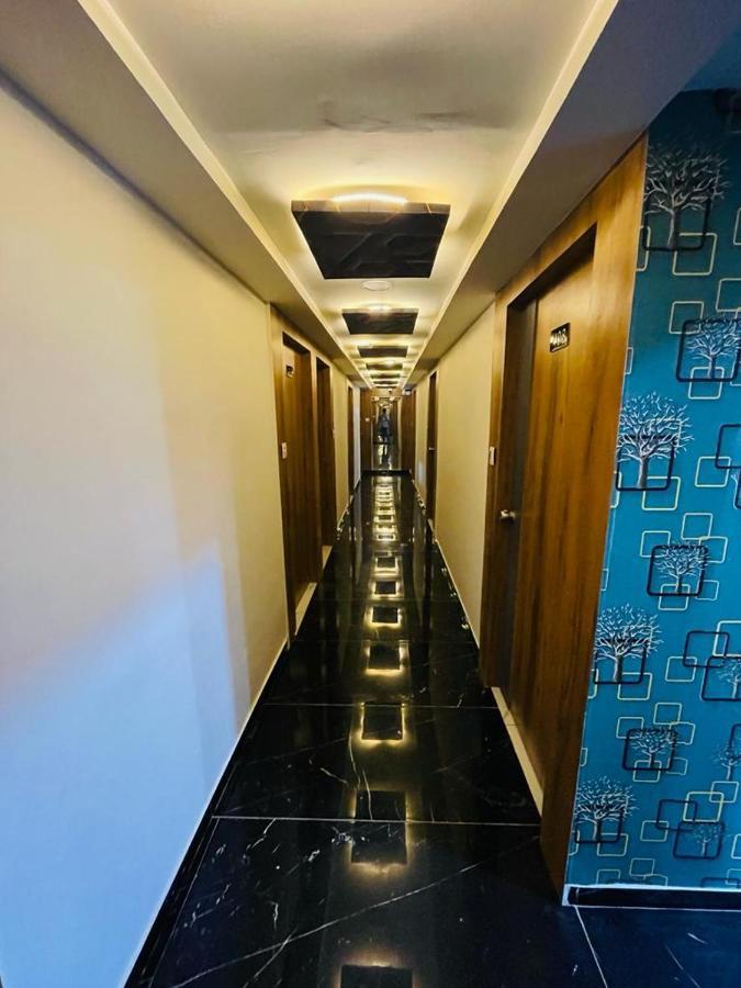 Hotel Lemon Gota Ahmedabad Luaran gambar