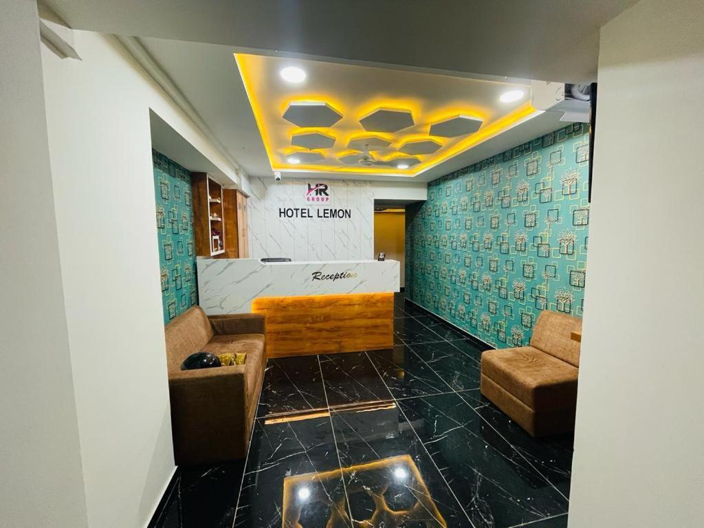 Hotel Lemon Gota Ahmedabad Luaran gambar